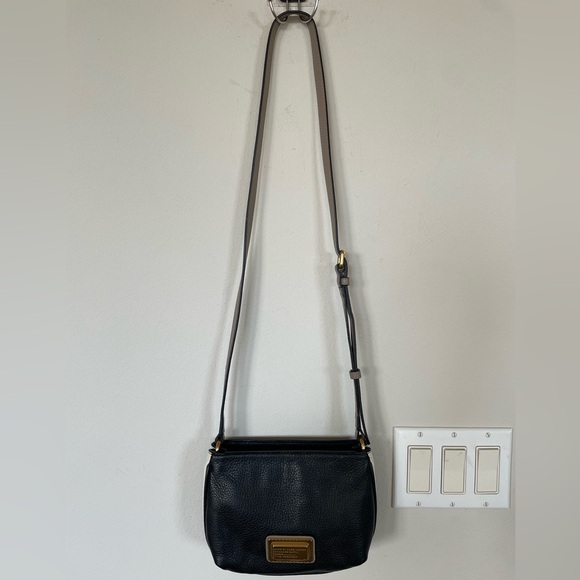 MARC BY MARC JACOBS 100%Cow  Leather Crossbody Bag Perfect Condition White Black - Picture 1 of 16